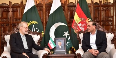 Iran and Pakistan Explore Deeper Security Ties in High-Level Talks