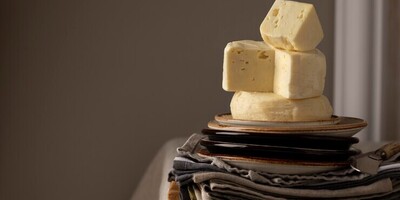 How to Make Homemade Sheep's Milk Cheese