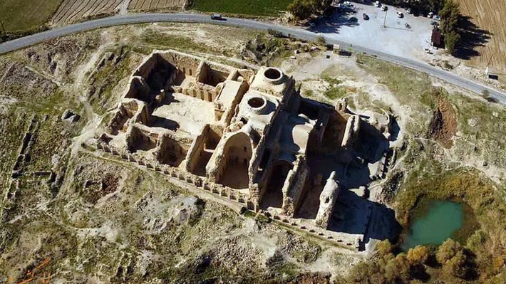 Ardashir Babakan Palace