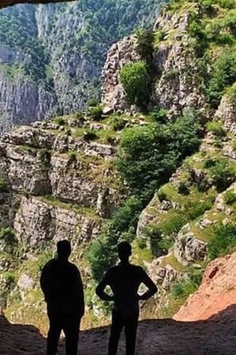 A Delightful Exploration of the Amazing Darband Rashi Cave in Gilan, Iran: Traces of Ancient Human Habitation + Photos