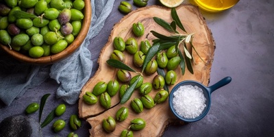 Methods to Remove Bitterness from Olives