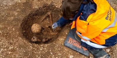 2,000-Year-Old “Seated” Skeletons Unearthed Beneath School During Renovation