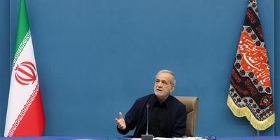 President Pezeshkian Emphasizes Use of Local Experts in National Projects