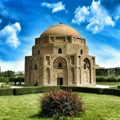 Jabalieh Dome in Kerman: A Visitor's Guide