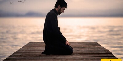 Familiarity with how to perform the prayer and the night prayer (Taraweeh or Nafl of Isha)