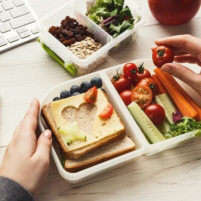 How to Stick to Your Diet at Work + Suitable Exercises at the Office