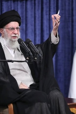 Leader Stresses Judiciary To Sue Criminal Israel Regime, US