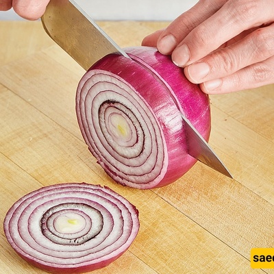 Can The Way You Cut Onions Change How Strong Their Smell Is?