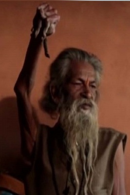 The Man Who Has Not Lowered His Hand for 45 Years