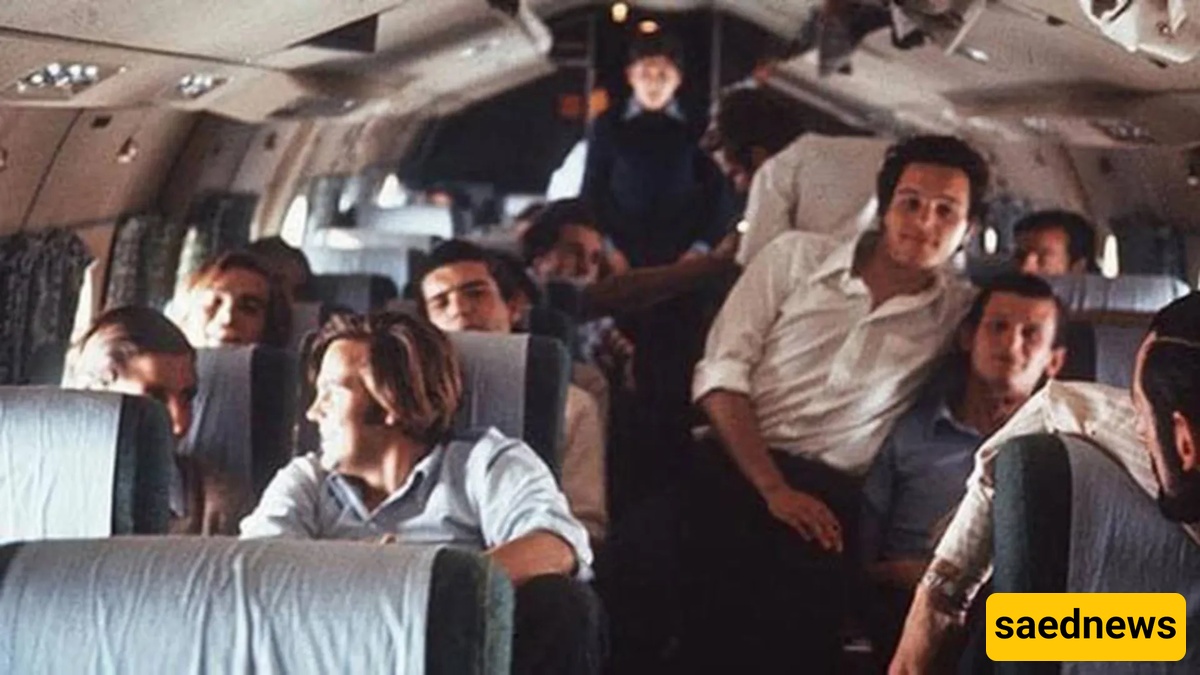 Two men rescued 155 people from a crash without a single injury! / The facts behind the most dramatic air disaster in history!