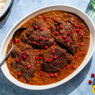 How to Make Classic Persian Fesenjan with Chicken for 4–10 People + Step-by-Step Guide