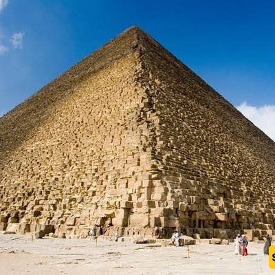 The Great Pyramid of Giza: An Ancient Egyptian Wonder