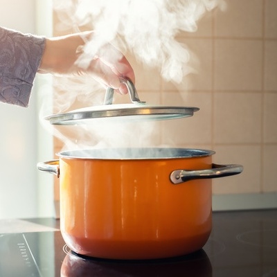 Why The Pot Lid Can Sometimes Ruin Your Delicious Food