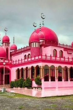 Discover the Stunning Architecture of the Philippines' Pink Mosque