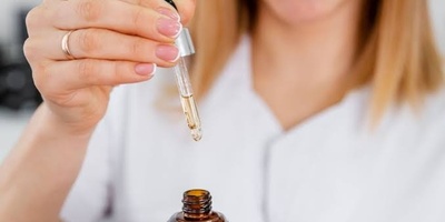Best Plant-Based Oils for Brighter Facial Skin + How to Use Them Properly