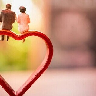 When Artificial Intelligence Becomes a Love Advisor: A Funny and Creative Idea by a Guy to Get a "Yes" from His Crush with the Help of "ChatGPT" + Photo