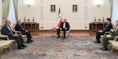 Iranian President Emphasizes Priority of Ties with Aligned and Regional States