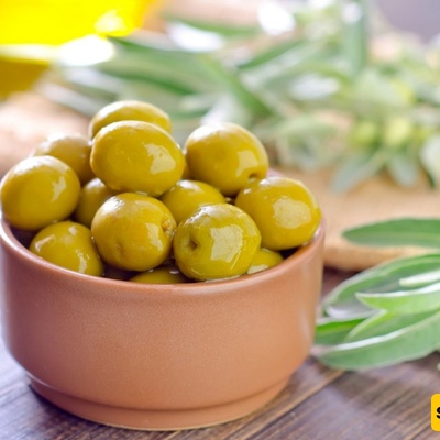 How to Make Brined Olives with Vinegar and Salt at Home