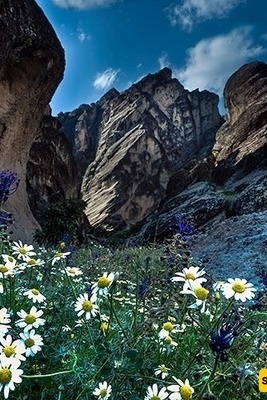 🏔️ Mehrabkooh Mountain: Lorestan’s Hidden Gem of Natural Beauty and Adventure