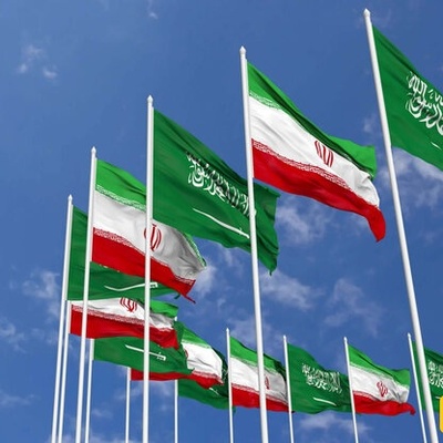 Iran, Saudi Arabia Top Military Officials Hold Talks