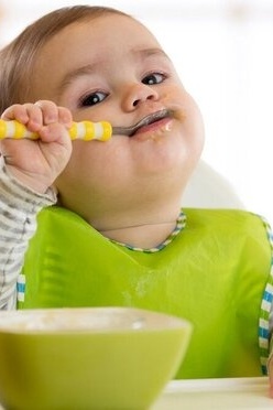 When Should Children Start Practicing With a Spoon?