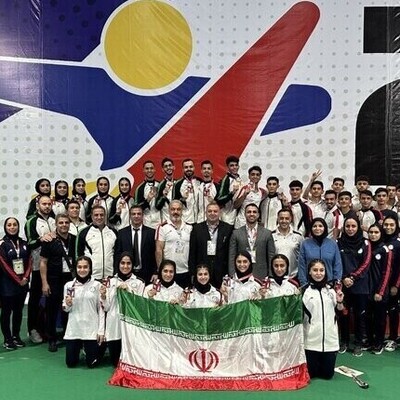 Pezeshkian Congratulates Iranian Karate Team on Asian Championship Victory