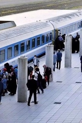 Iran To Launch 3 new Rail Lines To Neighboring States: CEO