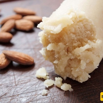 How to Make Marzipan Cake Decorating Paste!