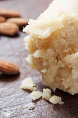 How to Make Marzipan Cake Decorating Paste!