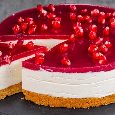 Exquisite Pomegranate Cheesecake Recipe for a Stunning Yalda Night Celebration!