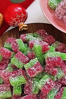 Easy and Quick Recipe for Pomegranate Baslooq, a Unique Persian Dessert