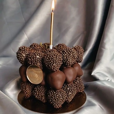 How to Make Elegant Mini Cakes Without an Oven – Perfect for Gatherings with Stunning Decorations