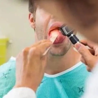 This Man’s Tongue Turned Green—and Hair Started Growing! / Green Lawn Sprouting