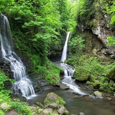 An Amazing Waterfall In The Heart Of Talesh That Depicts Paradise OnEarth: Loushki Waterfall / Get Up And Come Touch The Real Paradise + Video / Photos