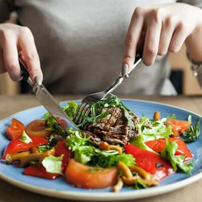 Eat Dinner This Way and Still Lose Weight: Smart Strategies for Evening Meals