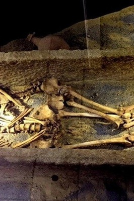 The 1,800-Year-Old Skeleton Couple in Hamedan: A Love That Lasted a Lifetime