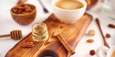 How to Make Honey Coffee with Chocolate Ice Cream