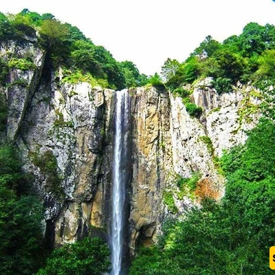 Where Is Laton Waterfall and How Much Hiking Is Involved? | Guide & Sights
