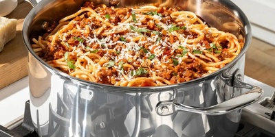 Why Does The Same Food Taste Completely Different When Cooked In Two Different Pots?
