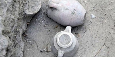 Discovery of a Baby’s Body in an Ancient Jar + Heartbreaking Photo