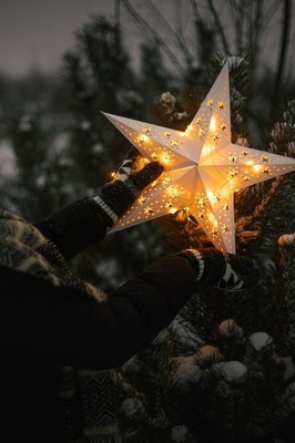 Astronomers Discover the Fastest-Spinning Star in the Universe, Rotating 716 Times per Second