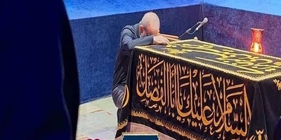 Upon Arrival in Mashhad, President Pezeshkian Honors Martyred Leader at Shrine