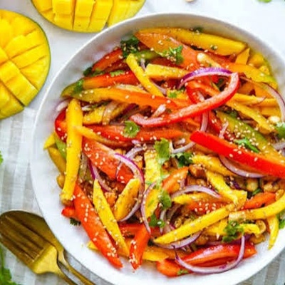 How to Make Mango and Chili Salad: A Spicy, Tangy, and Unforgettable Flavor