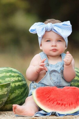 Best Fruits for Babies Under One Year Old: Healthy and Tasty Options