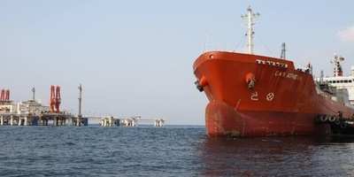 Iran’s Private Sector Launches First Oil Dock in South Pars