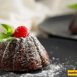 Simple and Elegant No-Bake Dessert With Biscuits, Banana, and Chocolate