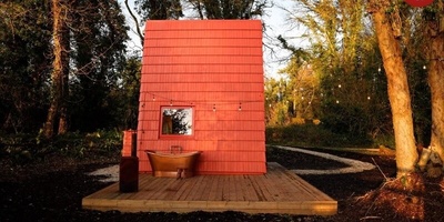 The Charming Architecture of the “Red Cottage” in the Heart of the Forest + Images | See Inside This Small Accommodation