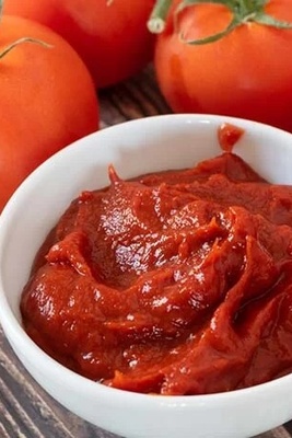 Make the Most Aromatic Tomato Paste Ever—Thicker, Richer, and More Flavorful, Just Like Iranian Grandmas Do! 👌 How Do You Make Yours?