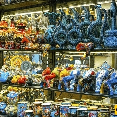 From Karaköy Baklava to the Grand Bazaar’s Colorful Lights: A Guide to Istanbul’s Iconic Souvenirs