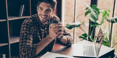Why Does Your Mind Suddenly Bring Back an Old Memory While You’re Working?